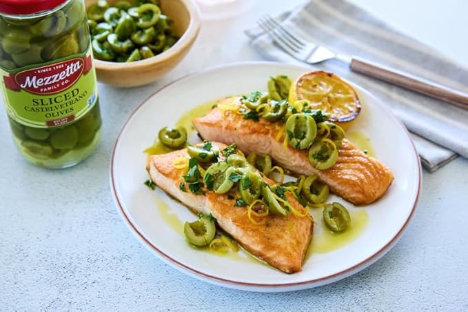 Mezzetta Sliced Castelvetrano Olives| Non-GMO, Gluten Free, Keto Vegetarian | 8.25 Ounces Drained Weight (Pack of 2)