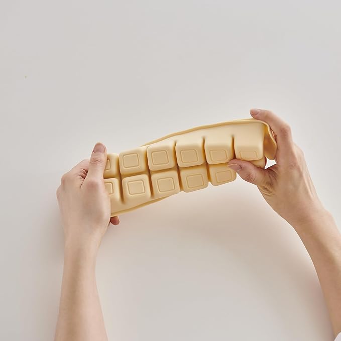 Silicone Ice Cube Freezer Tray with Lid, 100% Food-Grade Platinum Silicone,Leak Resistance & Dishwasher Safe for Baby Food Prep,Breast Milk,Purees - Korean Made (Brown 2-Pack 0.7 oz/12 Sections)