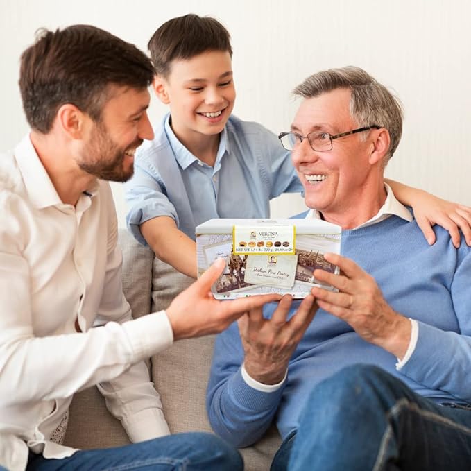 Italian Fine Pastry Cookies Assortment From Verona | 6 Different Filling - Hazelnut Chocolate Milk, Raspberry Cashews Almond, Cocoa Cream & Shortbread Cocoa | 24.69 Oz Gift Box Tin