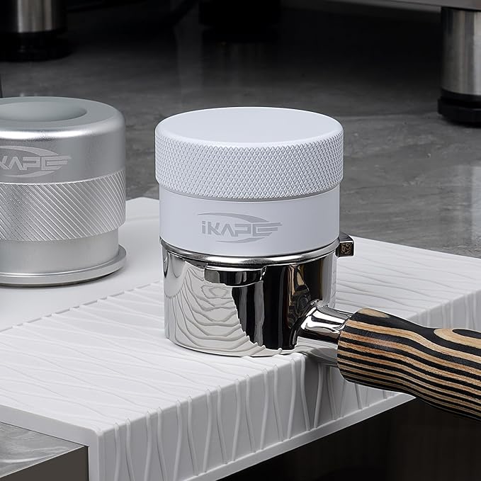 IKAPE 58MM Coffee Distributor, Gravity Adaptive Espresso Distributor Fits All Over 58MM Espresso Portafilter, Compatible with 58.35MM Rancilio Bottomless Portafilter (White)