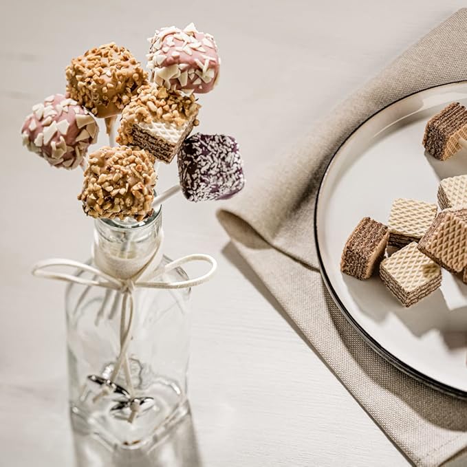 Quadratini Blueberry Yogurt Bite Size Wafers by Loacker